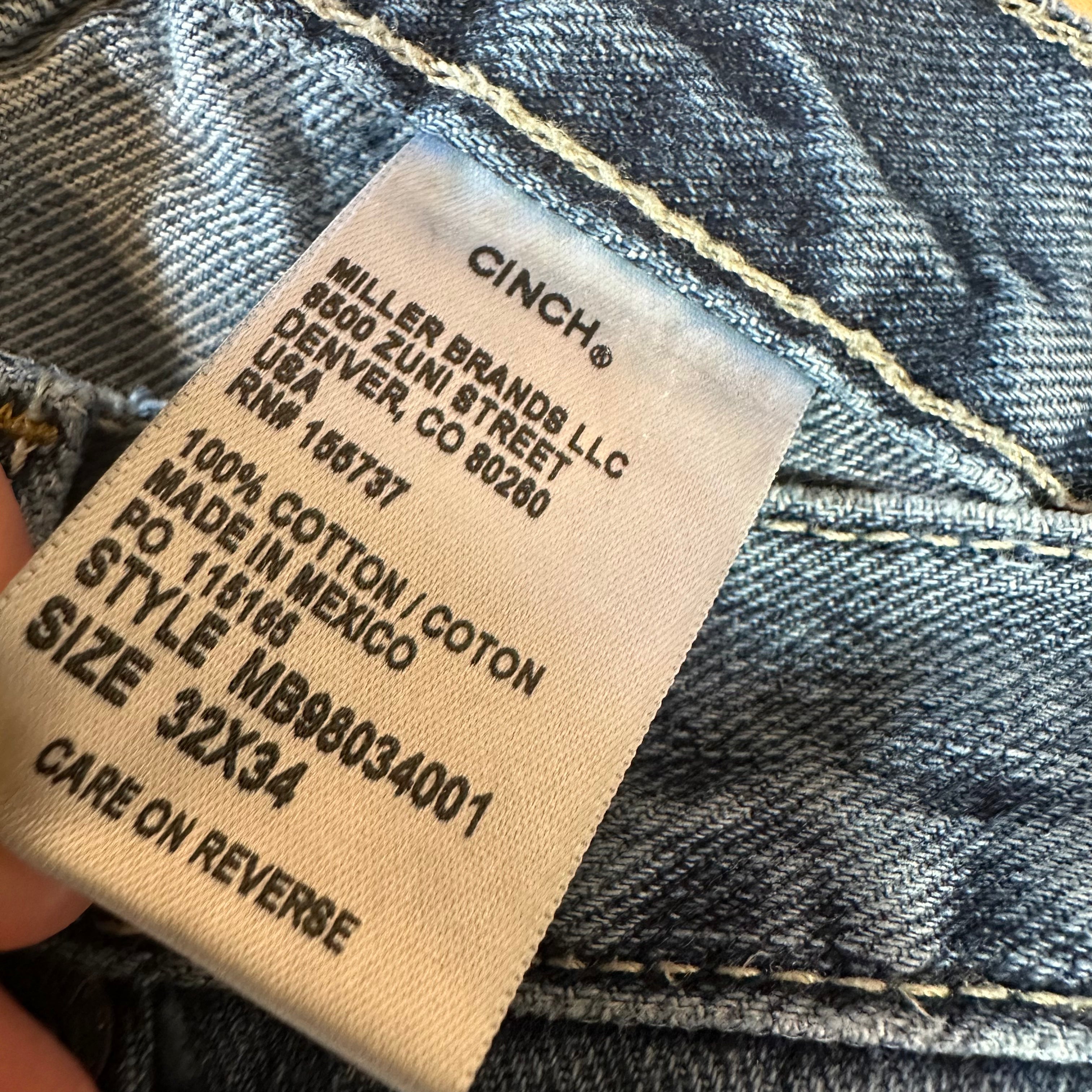 Cinch Mens 32x34 Blue Jeans *worn