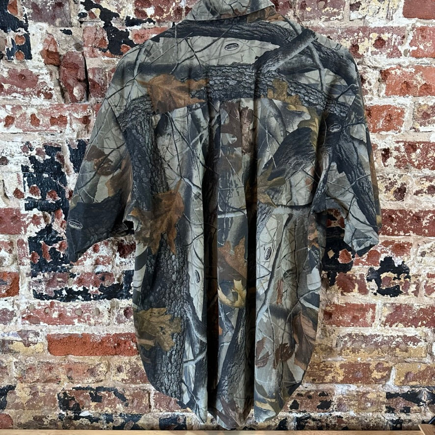 Winchester Mens Large Button Up Camo Shirt
