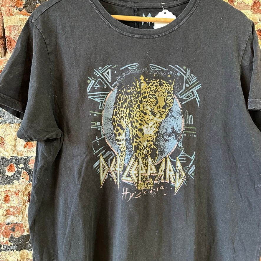 Def Leppard T Shirt Womens Size XL