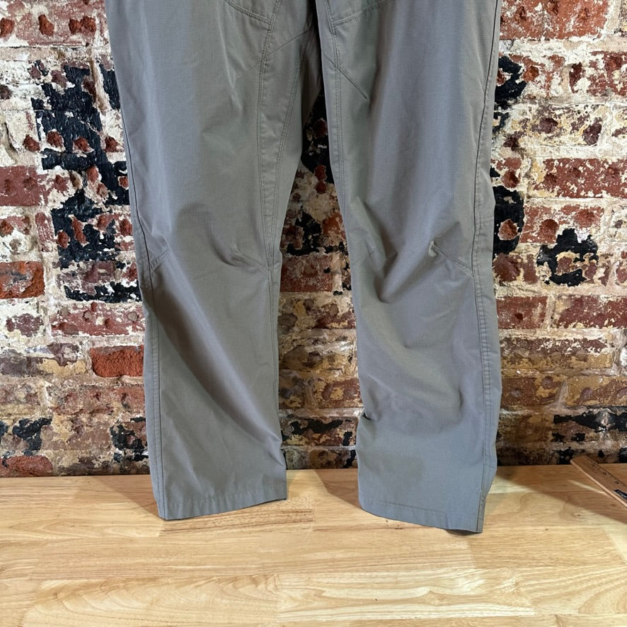 Kuhl Silencr Mens 38x32 Tan Pants