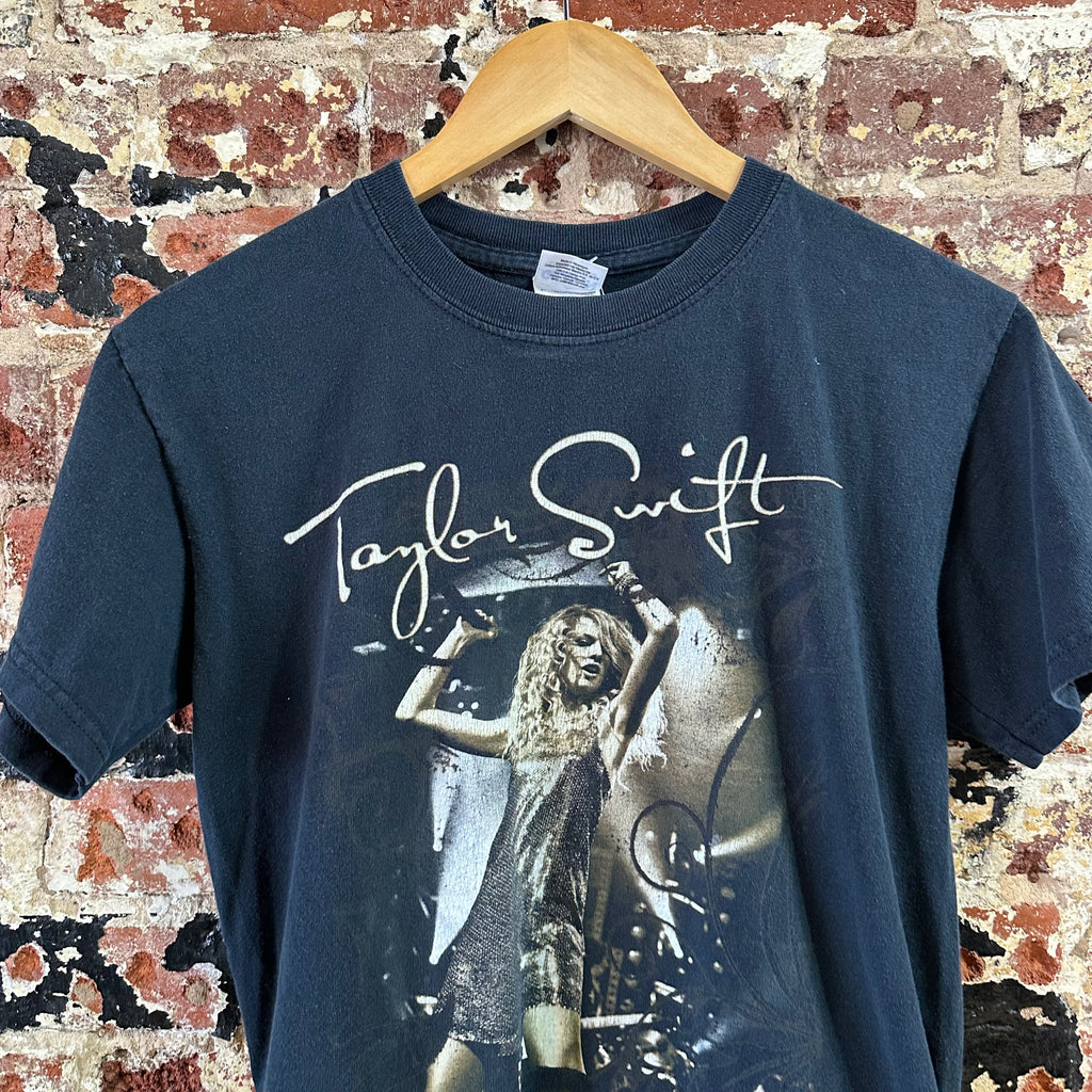 Taylor Swift Small S/S Black T-Shirt