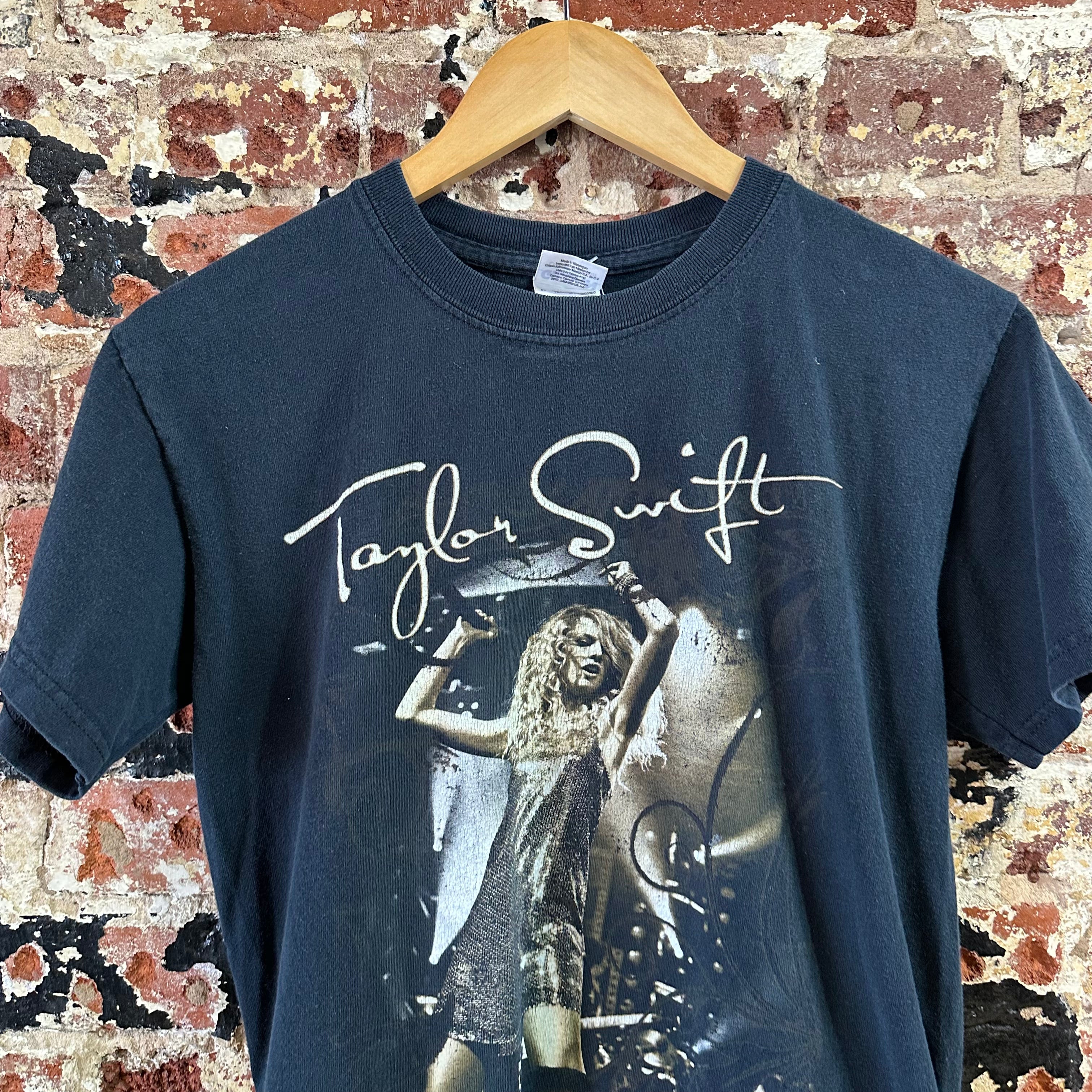 Taylor Swift Small S/S Black T-Shirt