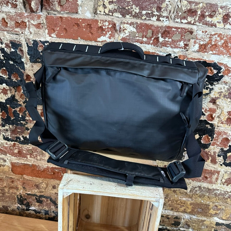 North Face Base Camp Black Messenger Bag NEW