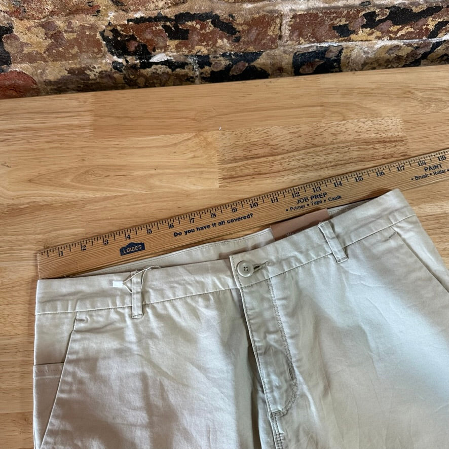 Patagonia Womens 10 Tan Shorts