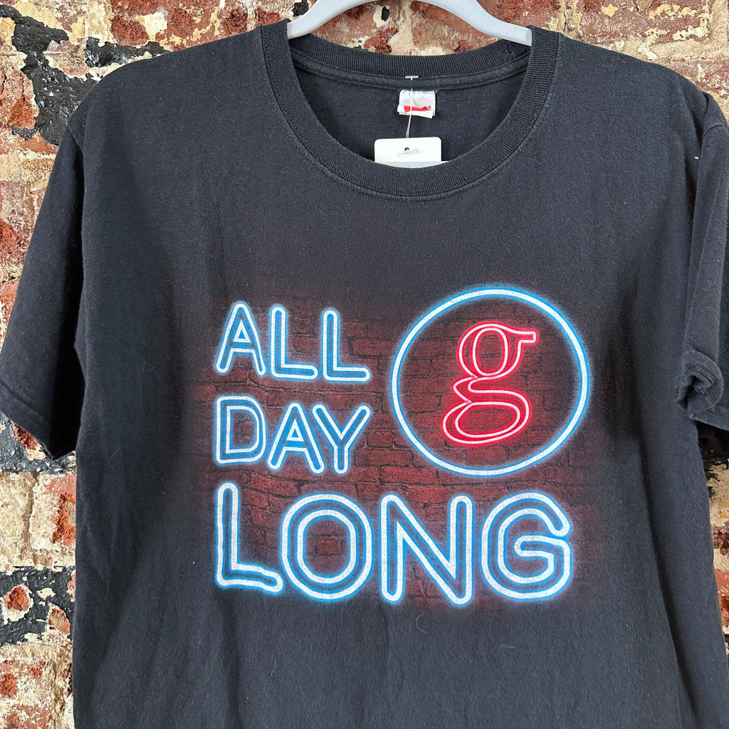 Garth Medium S/S Black T-Shirt