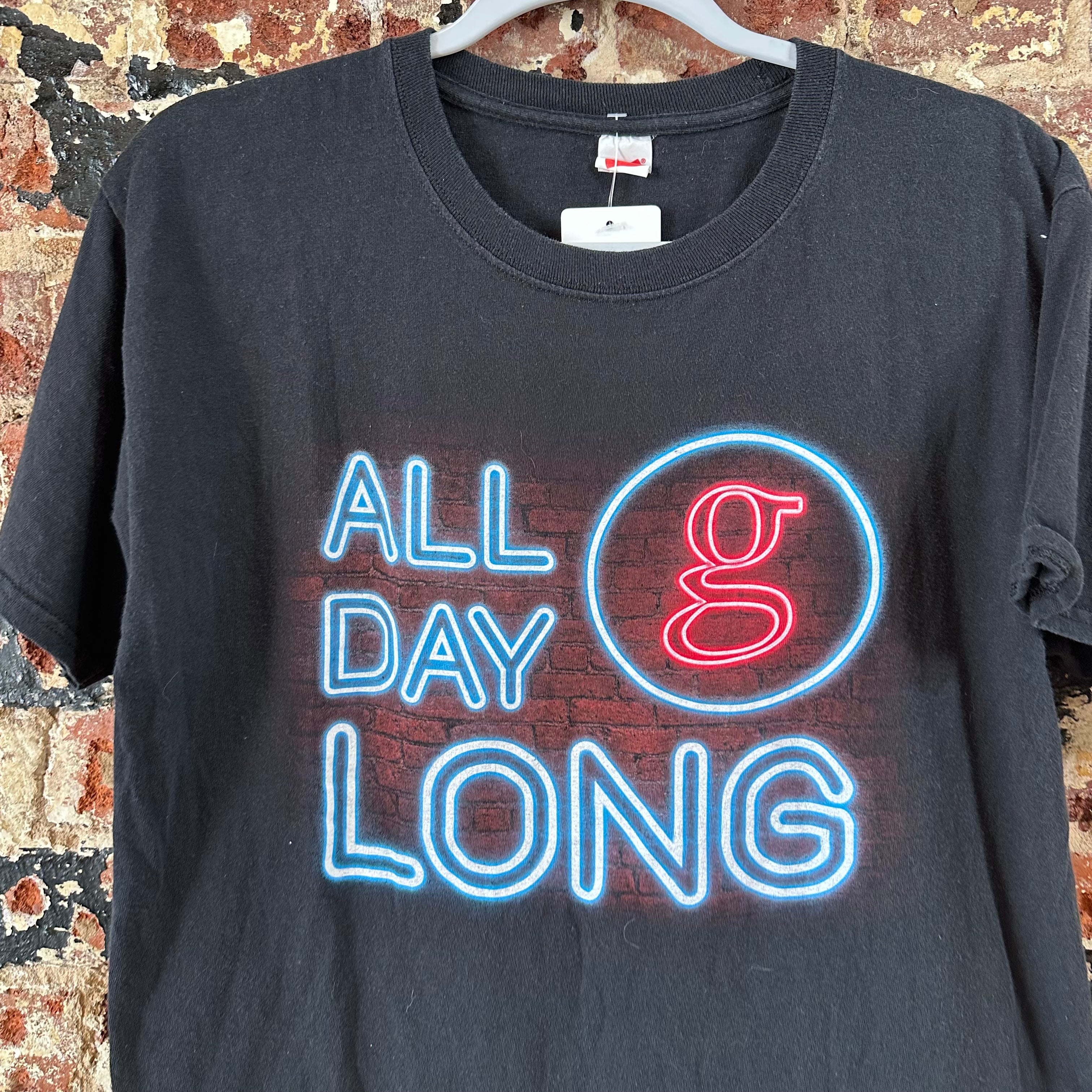 Garth Medium S/S Black T-Shirt