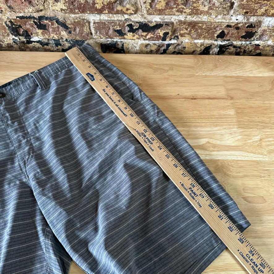 Volcom Shorts Mens 38
