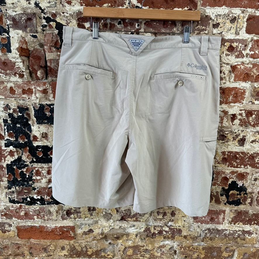 Columbia PFG Shorts Mens 38 Tan Fishing Outdoor Hiking 9.75" inseam