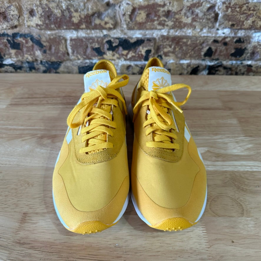 Reebok Womens 11 Mustard Yellow Shoes