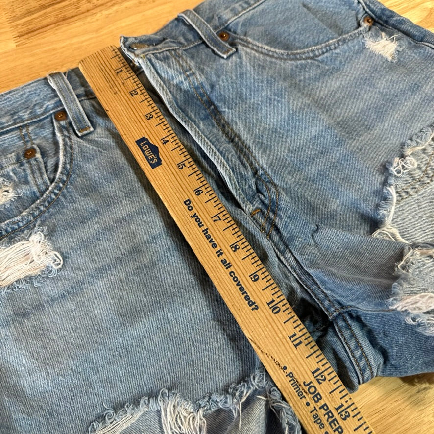 Levi's Cut Off Denim Jean Shorts Womens 29 Distressed
