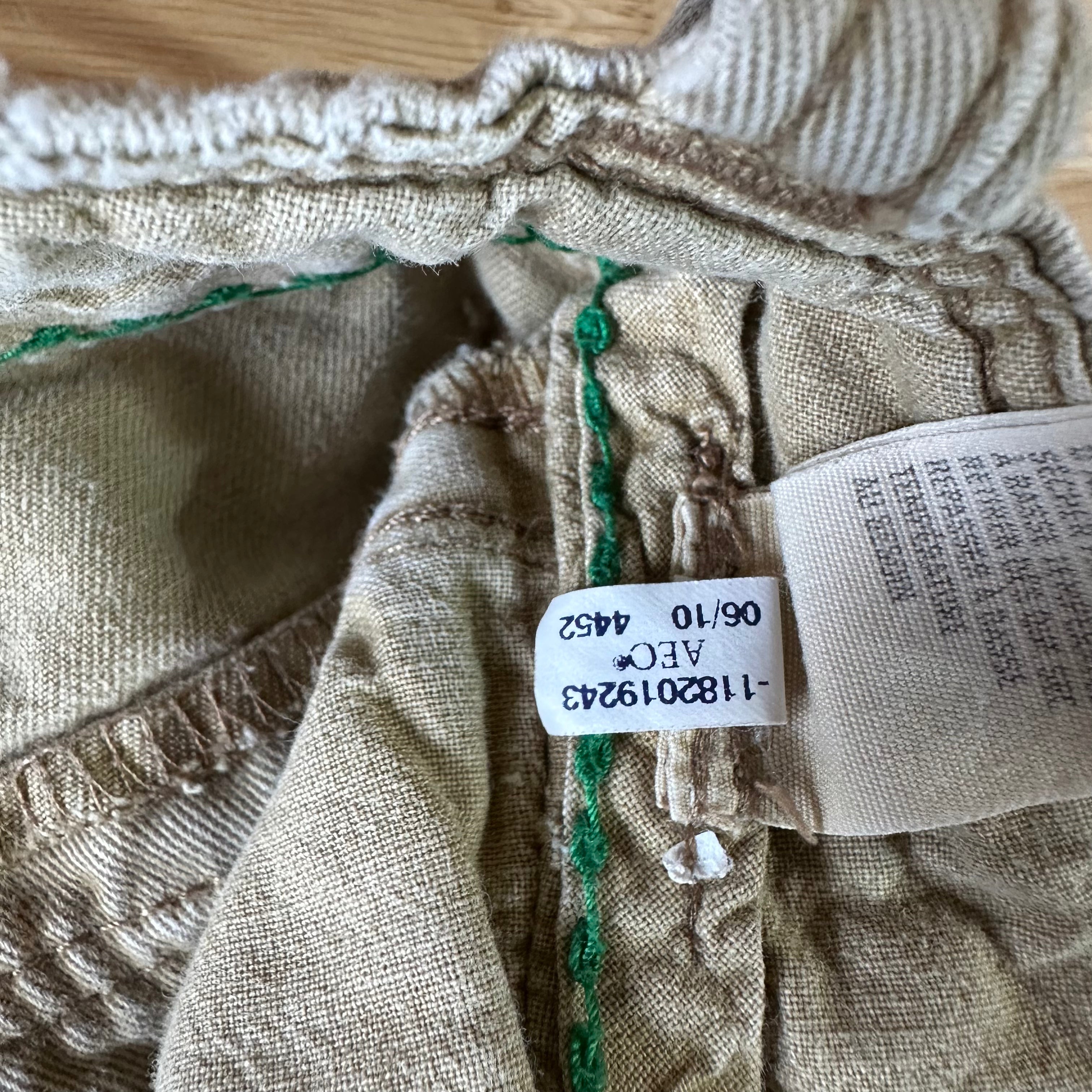American Eagle Outfitters Classic Length Cargo Shorts Mens 33 Tan 11" inseam
