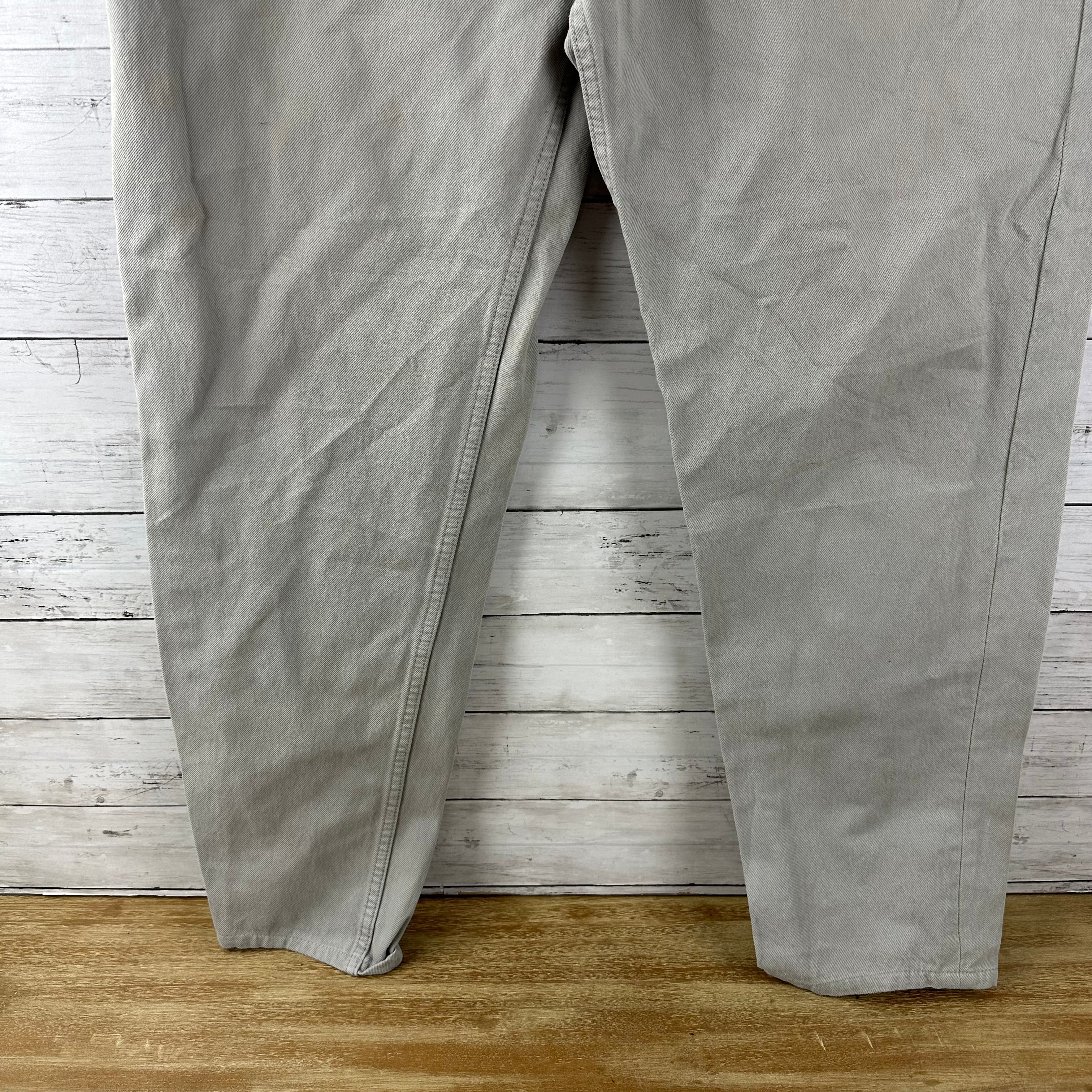 VTG Levi's 550 Jeans Mens 38x34 Gray Cotton Denim Relaxed Fit USA (36x31.5)