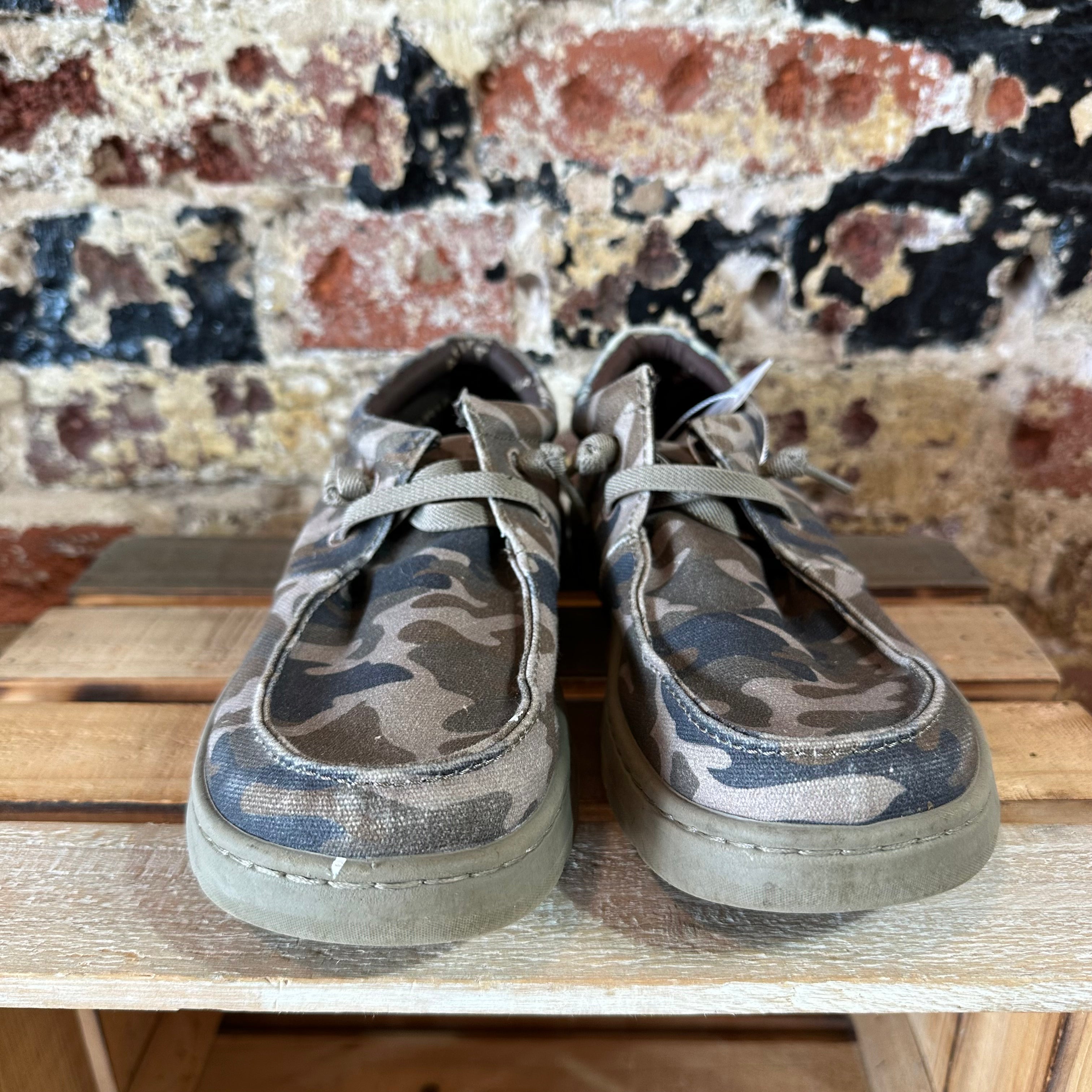Ariat Mens 7.5 Camo Slip On Shoes