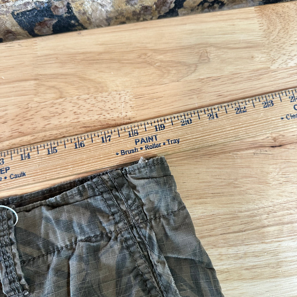 American Eagle Mens 36 Green Shorts