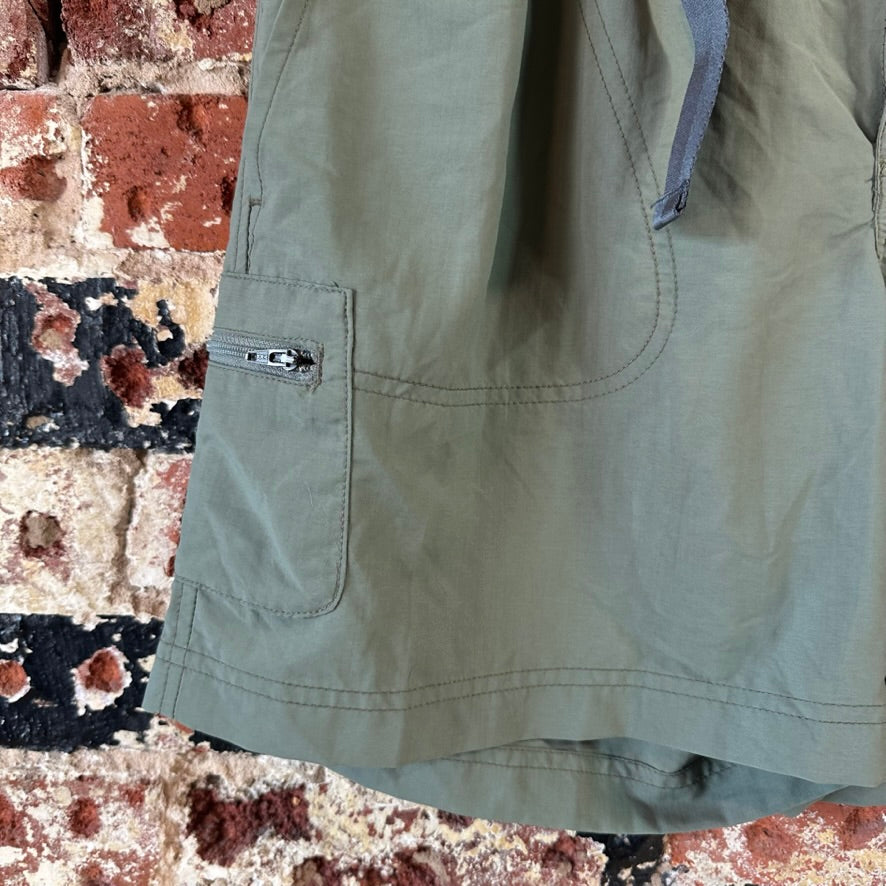 Columbia Shorts Womens Medium