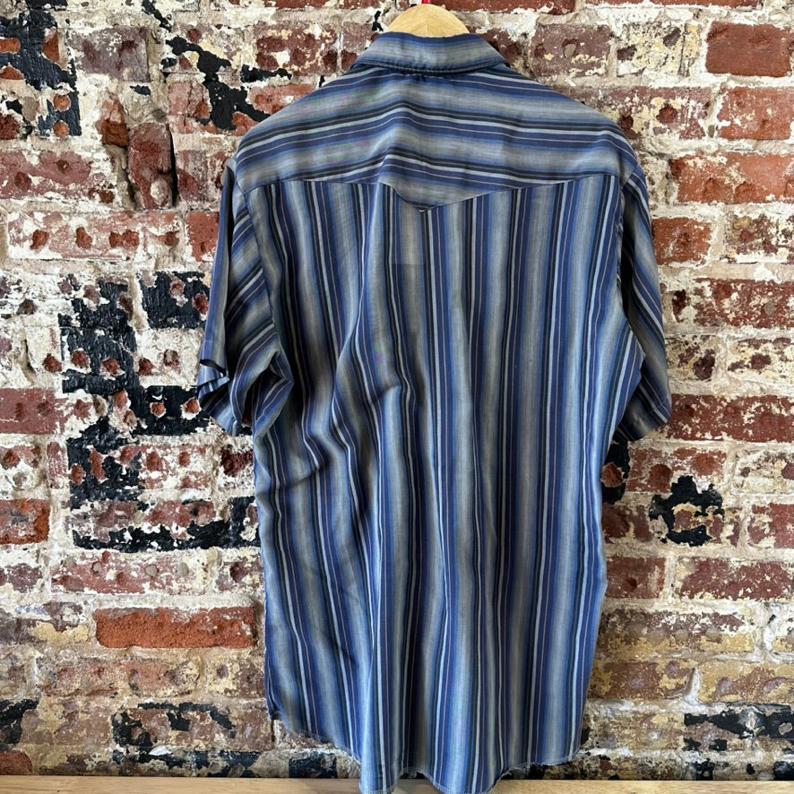 Wrangler Mens Large Tall Button Up