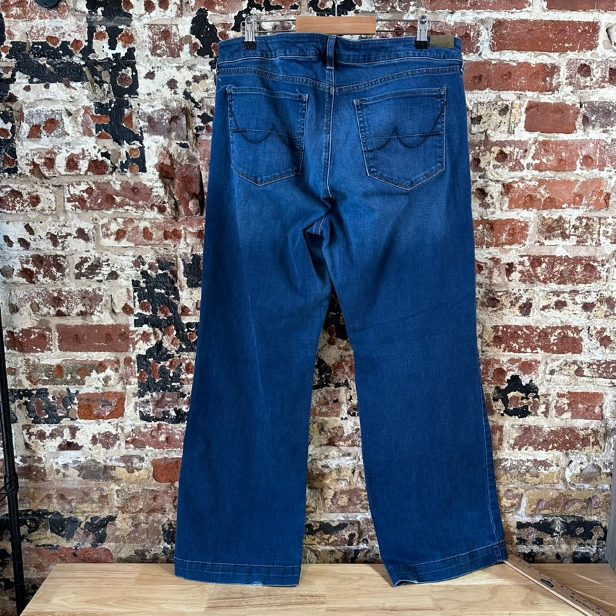 Ariat Womens 34 Trouser Jeans