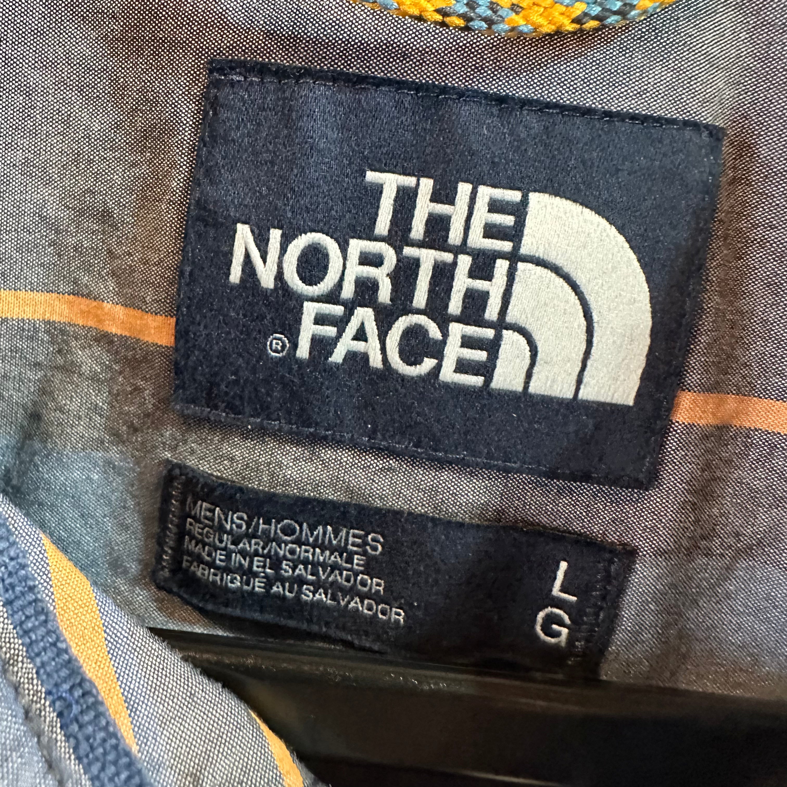 North Face Men's Large Gray Button Shirt