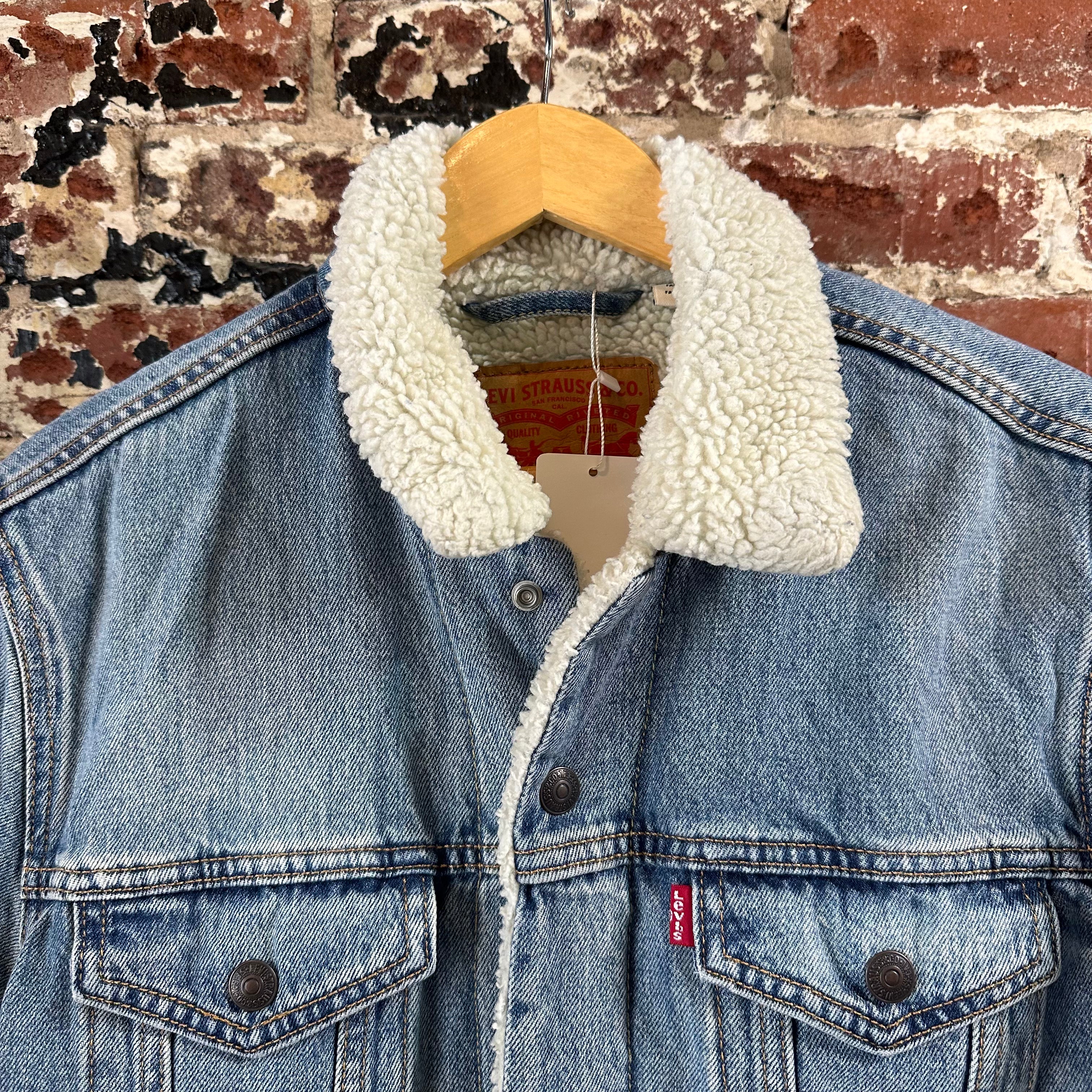 Levi's Mens Medium Sherpa Jean Jacket