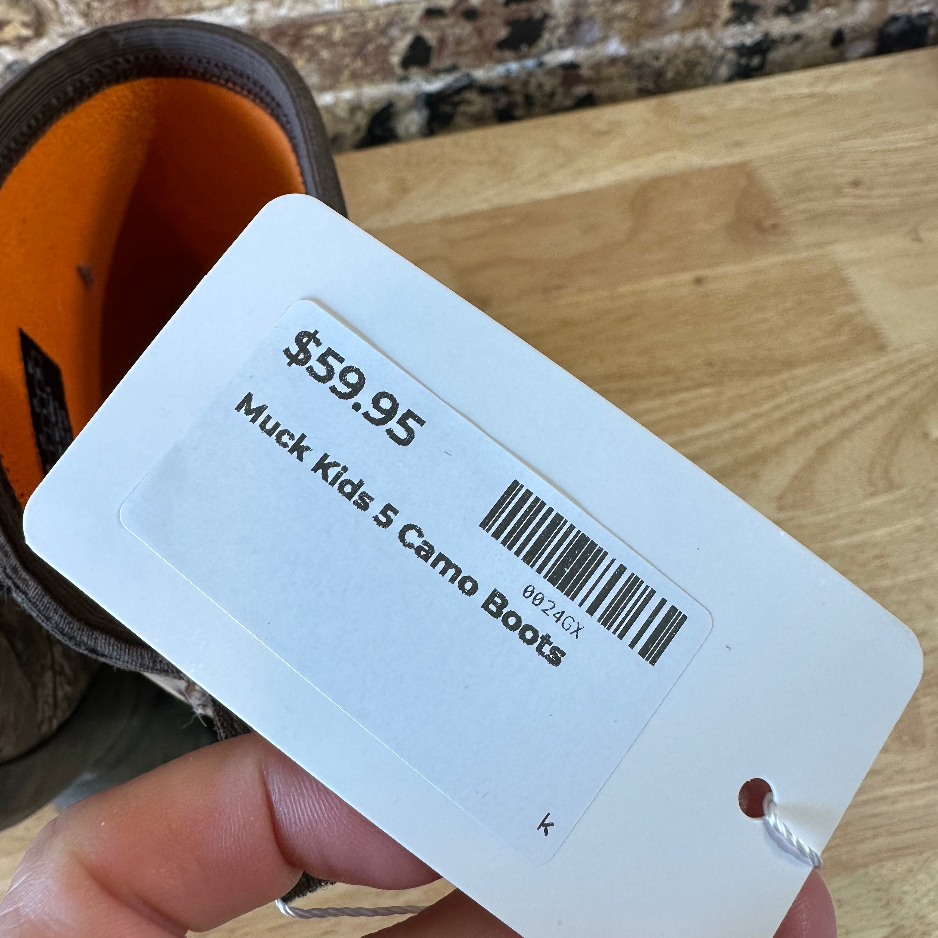 Muck Boots youth Boys Size 5 Camo Hunting Chore Mud