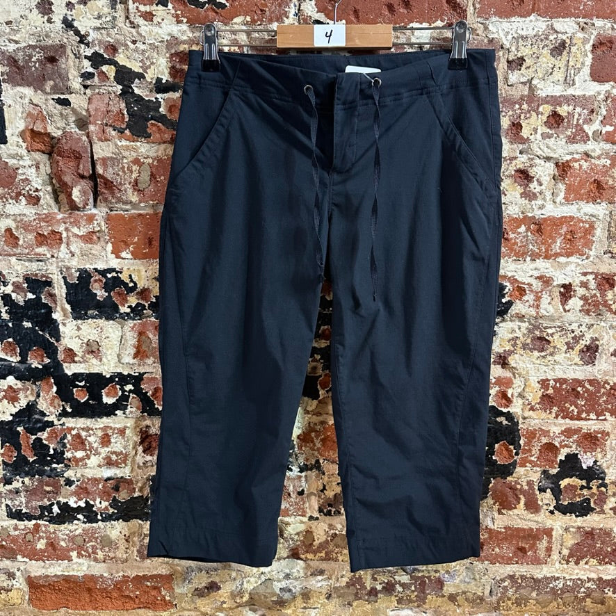 Columbia Womens 4 Black Capris