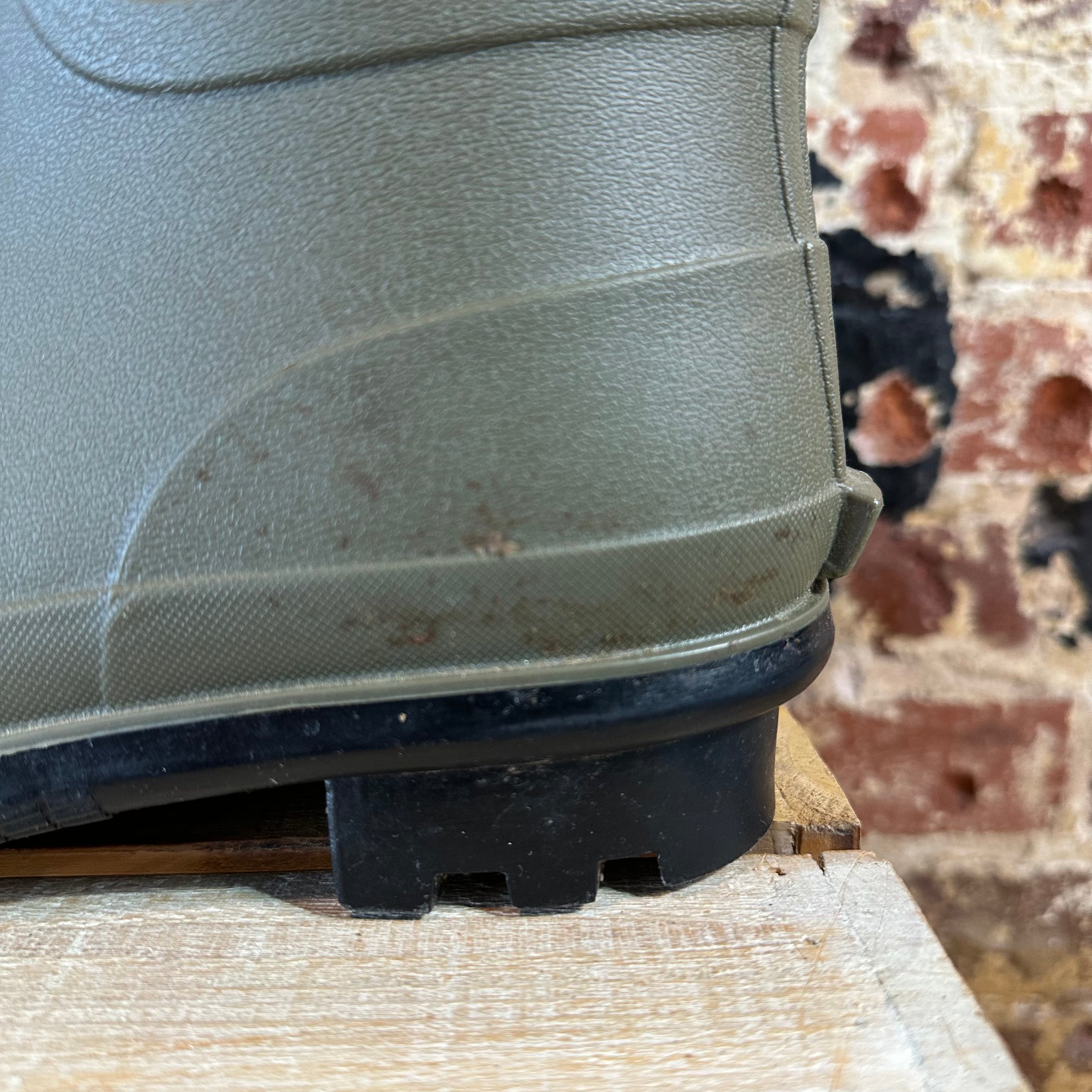 Magellan Boys 6 Camo Mud Boots