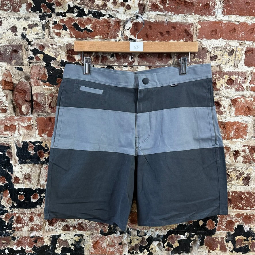 Hurley Shorts Mens 32