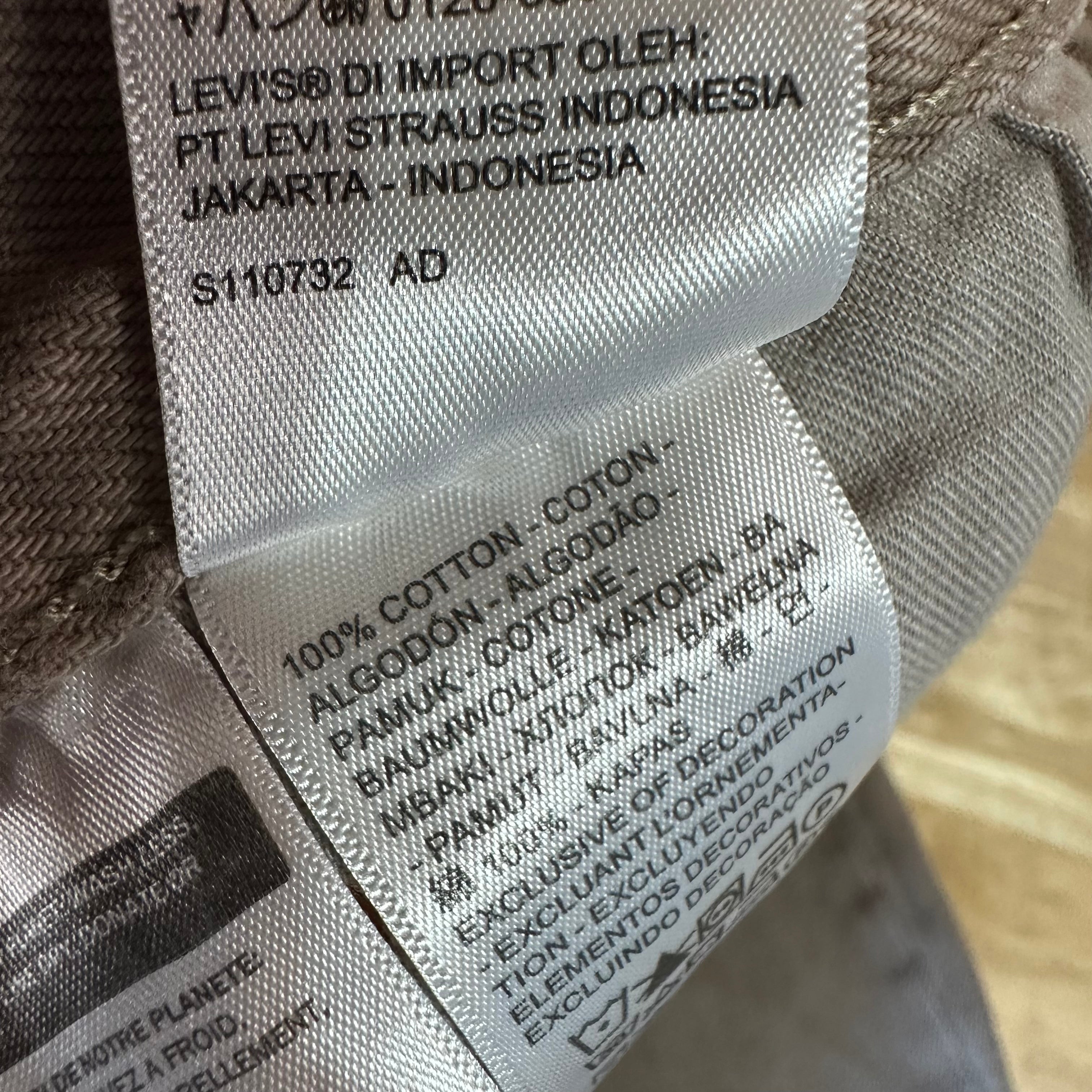 Levi's 501 Mens 38x32 Tan Jeans