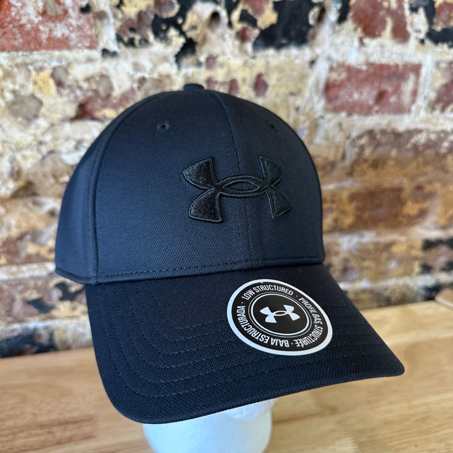 Under Armour UA Men's Black w/black logo Classic Fit L/XL Cap Hat NWT