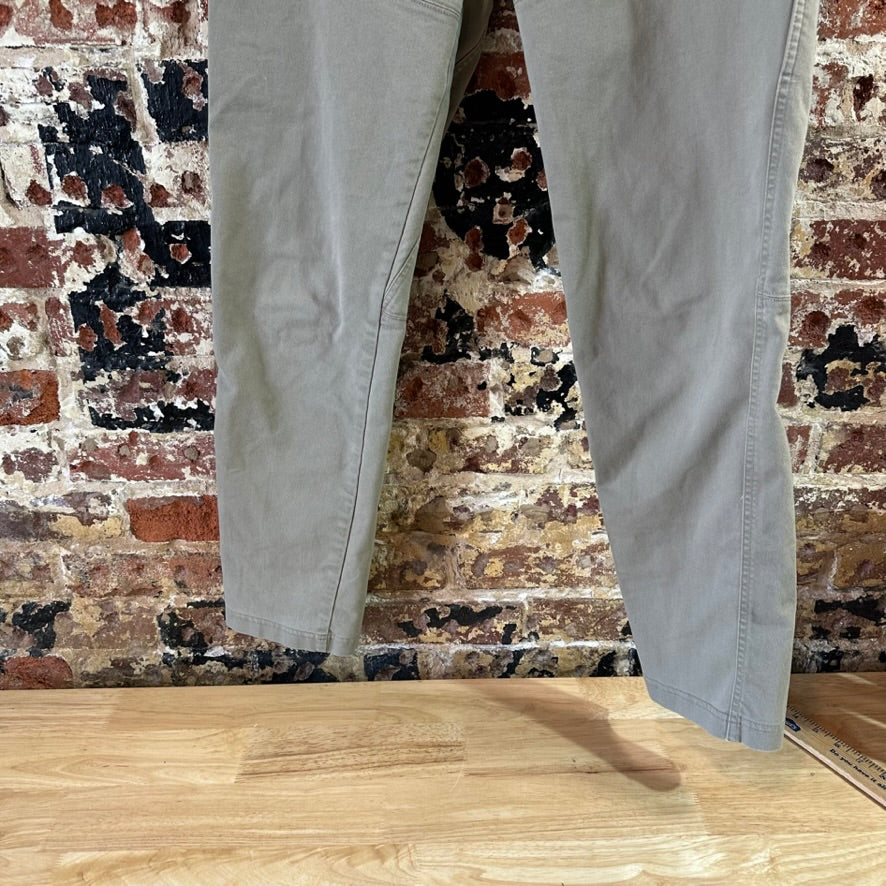 Kuhl Revolt Mens Medium Tan Pants