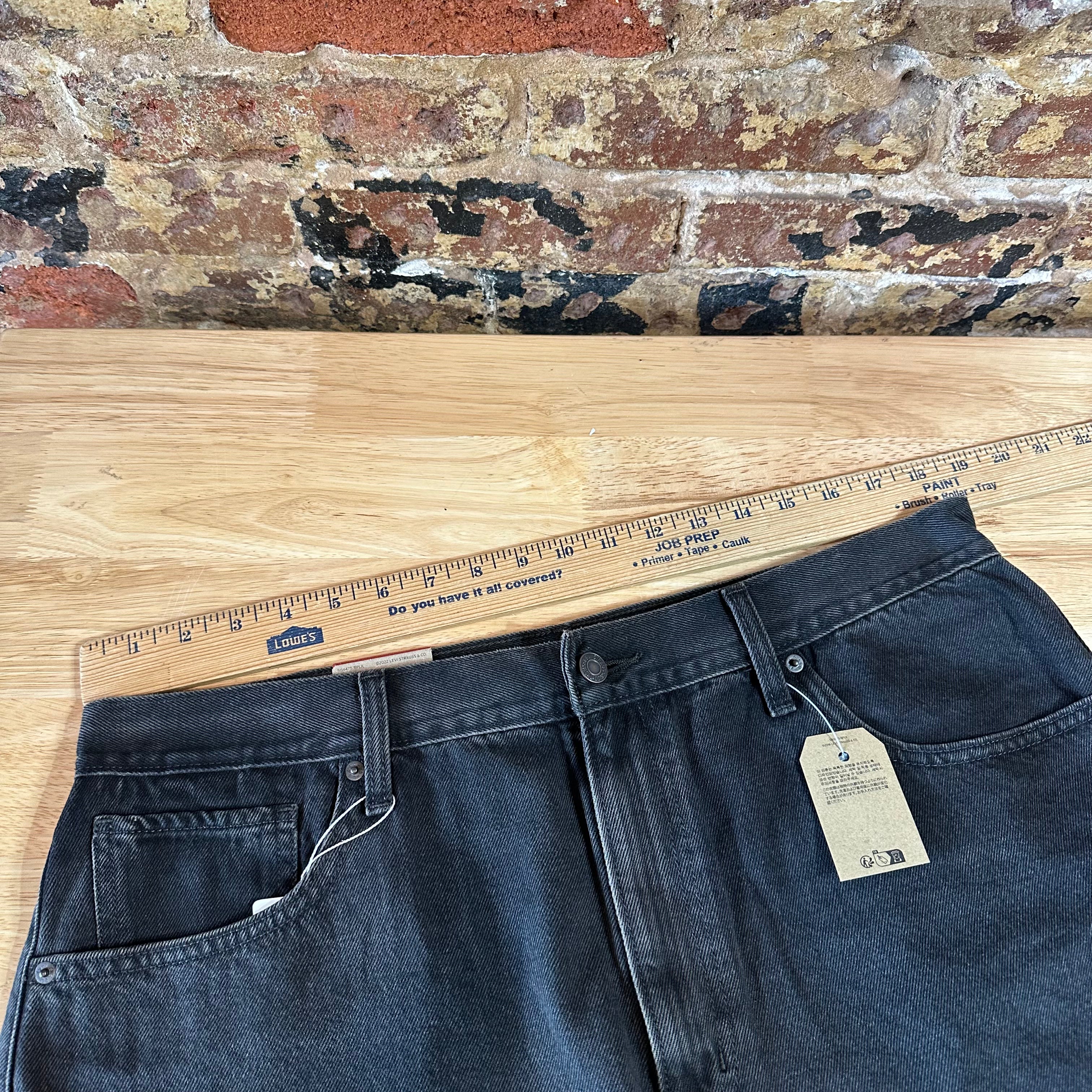 Levi's Black Denim Jean Shorts Womens 34 NEW