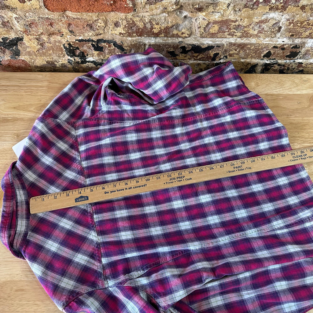 Carhartt Womens XL Button Up Flannel Shirt Pink Purple Plaid long sleeve