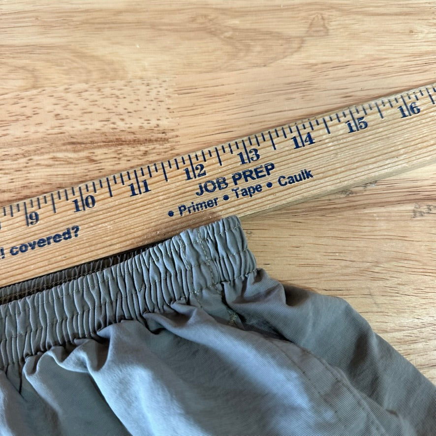 Patagonia Baggies Mens Small shorts 25x4.5" Gray Swim Mesh lined Swim
