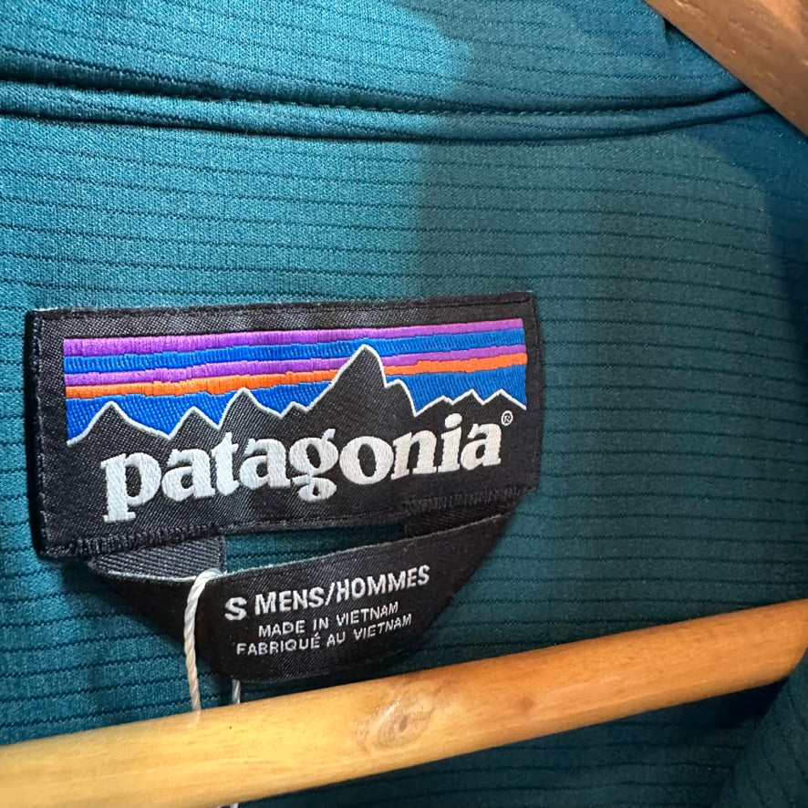 Patagonia Mens Small Pack Jacket