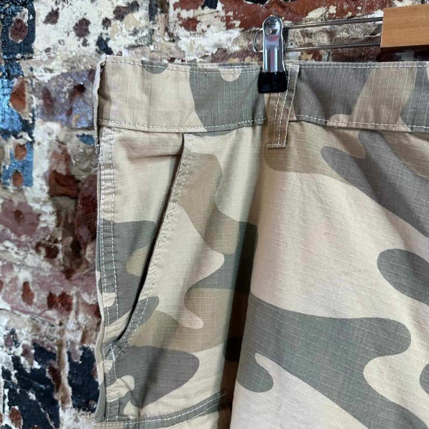 RedHead Mens 46 Cargo Camo Shorts