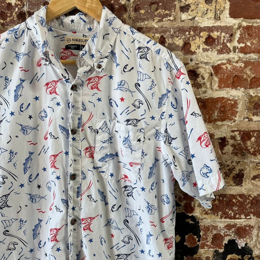 Magellan Shirt Mens Small Short Sleeve Button Down Fish Gear 4th of July