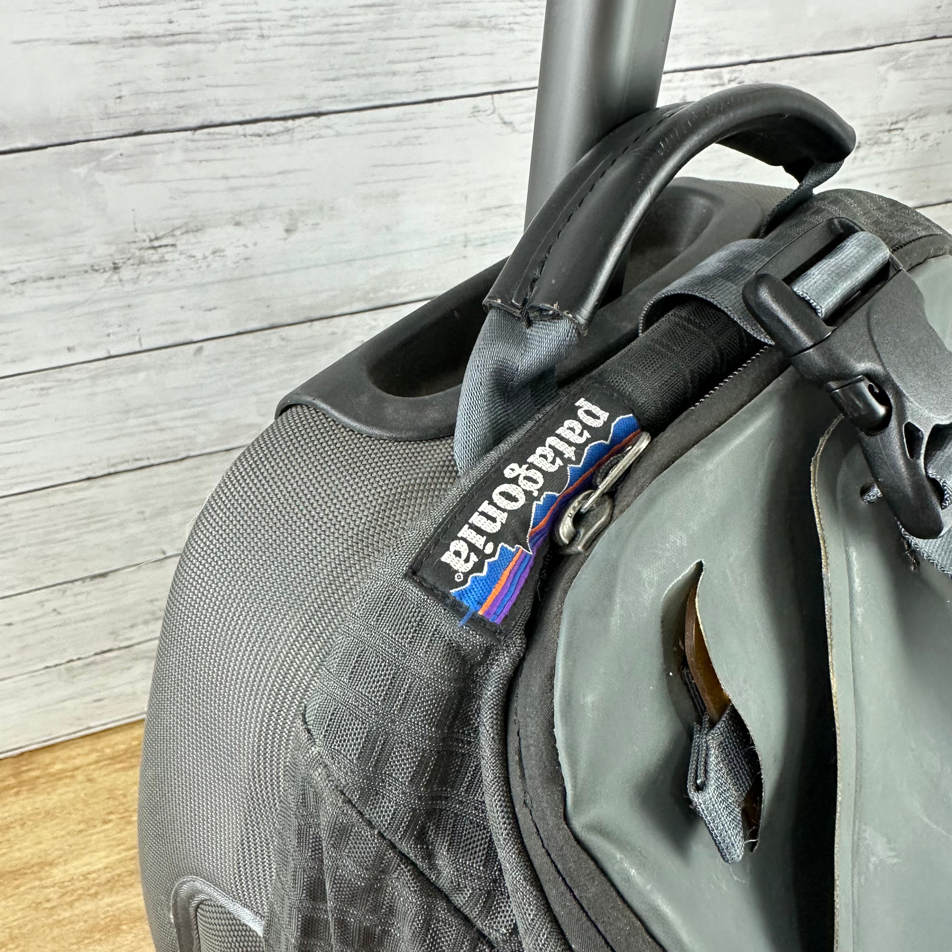 PATAGONIA gray Weathershed Sultan Rolling Duffel Travel Luggage Suitcase Bag