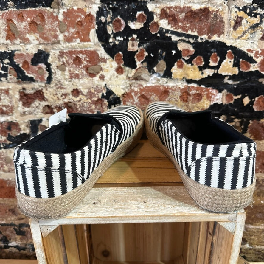 Vans Womens 11 Shoes