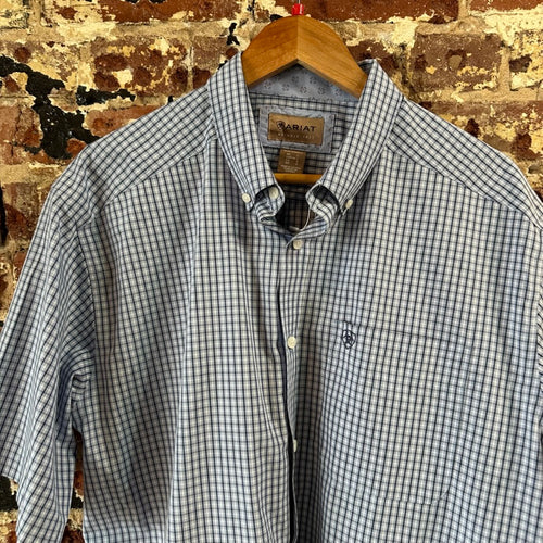 Ariat Men's Large Western Shirt
