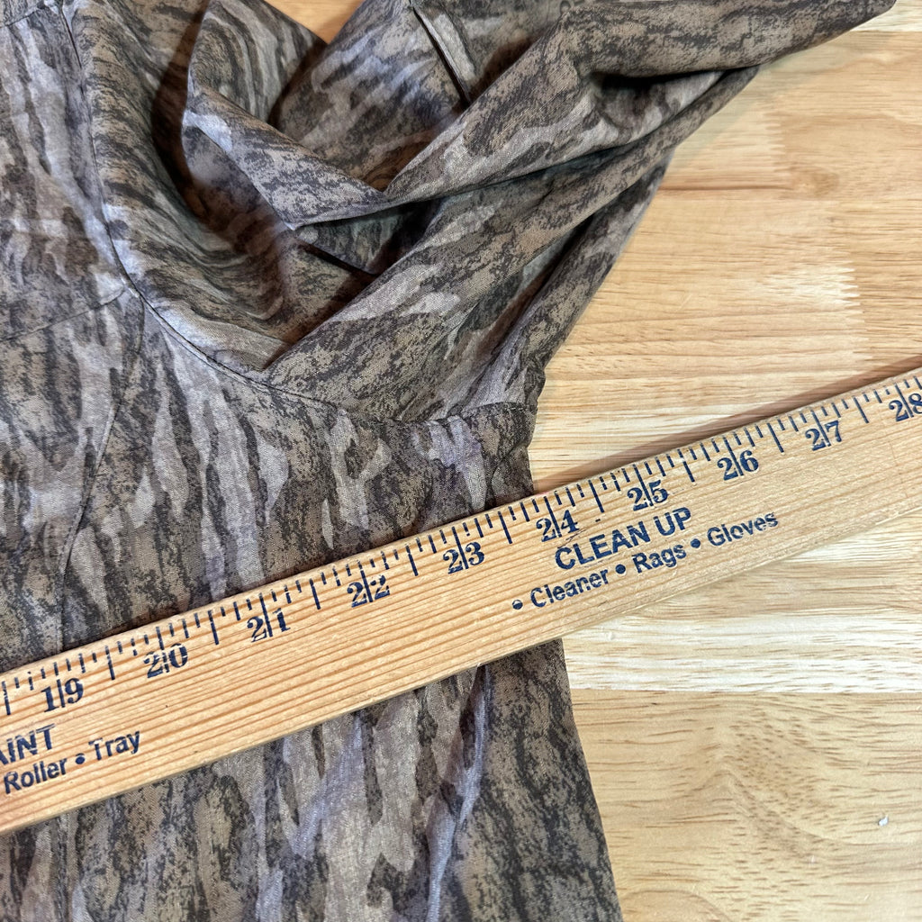 Magellan Womens 2XL L/S Camo Button Up