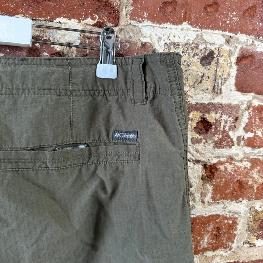 Columbia Shorts Mens 38