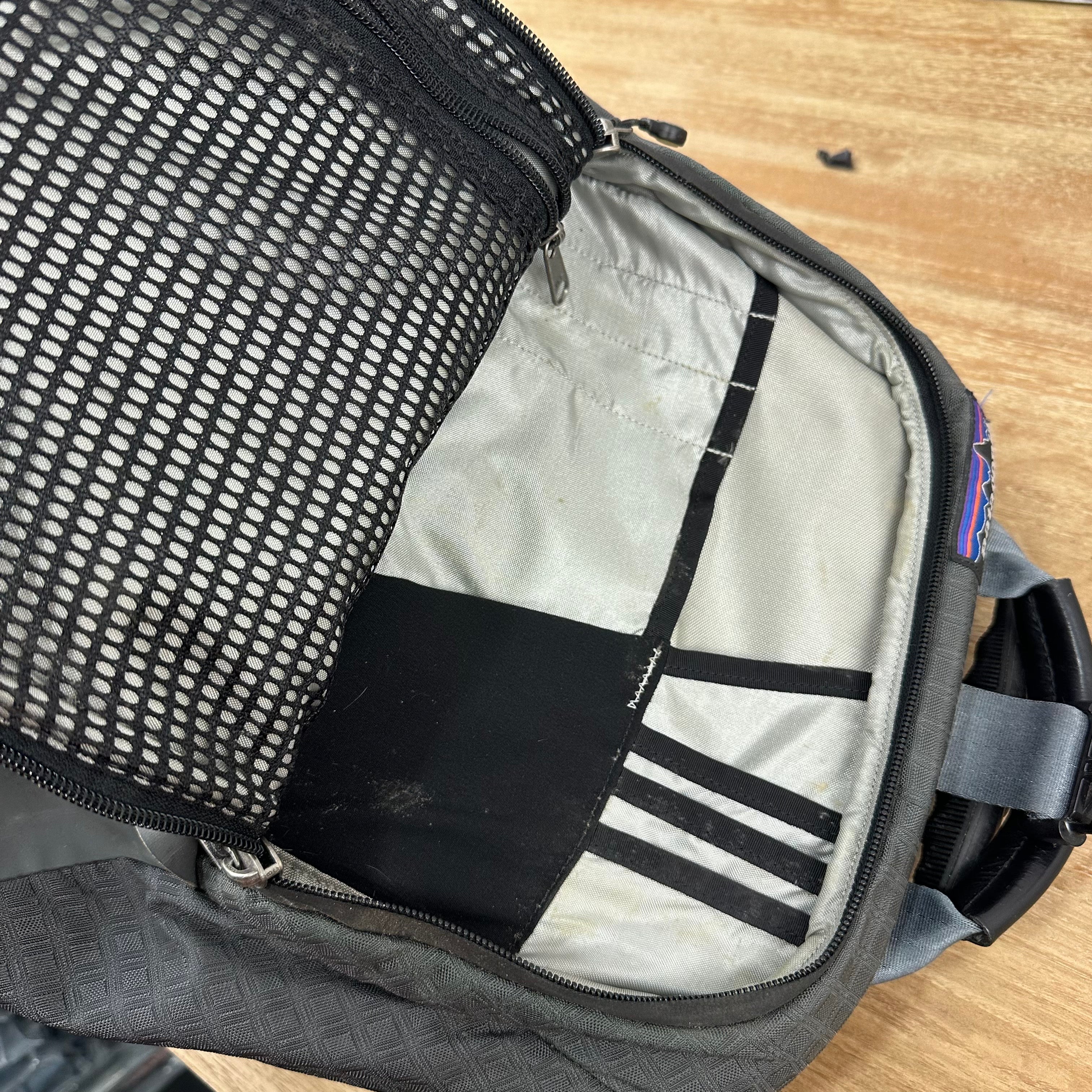 PATAGONIA gray Weathershed Sultan Rolling Duffel Travel Luggage Suitcase Bag