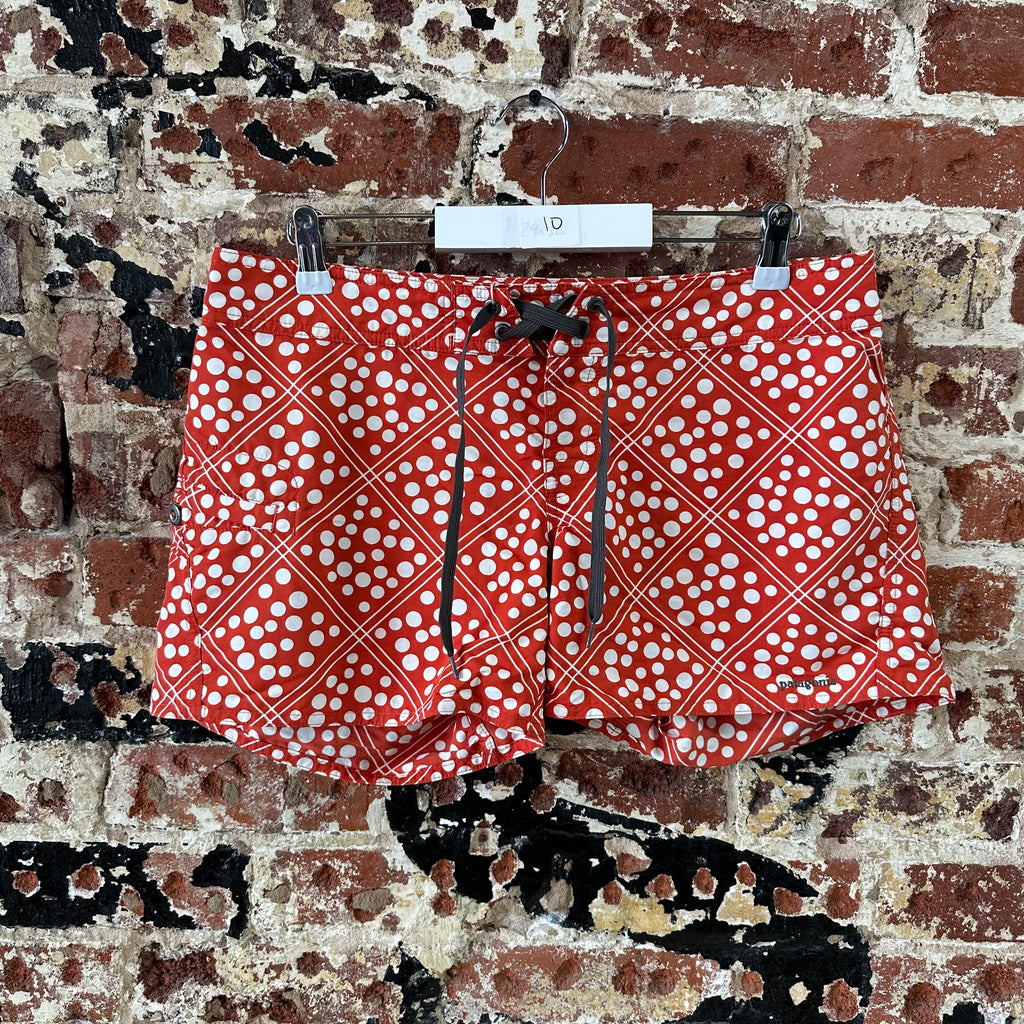 Patagonia Wavefarer Board Shorts Womens 10 Red Polka Dot Mid Rise Skim boarding