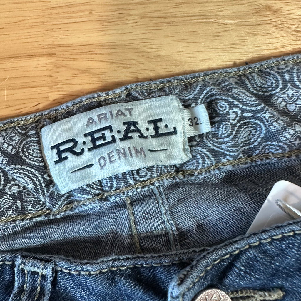 Ariat Womens 32L Straight Jeans