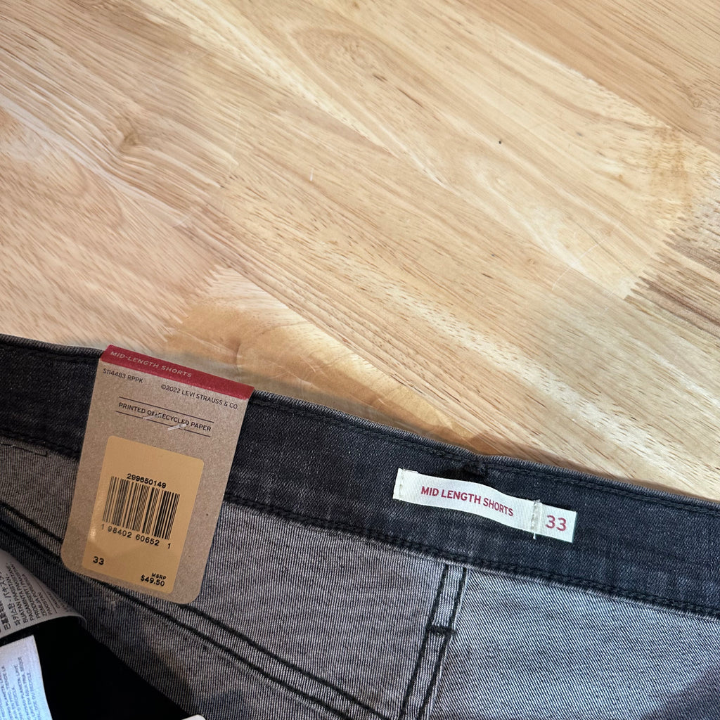 Levi's Black Denim Jean Shorts Womens 33 NEW