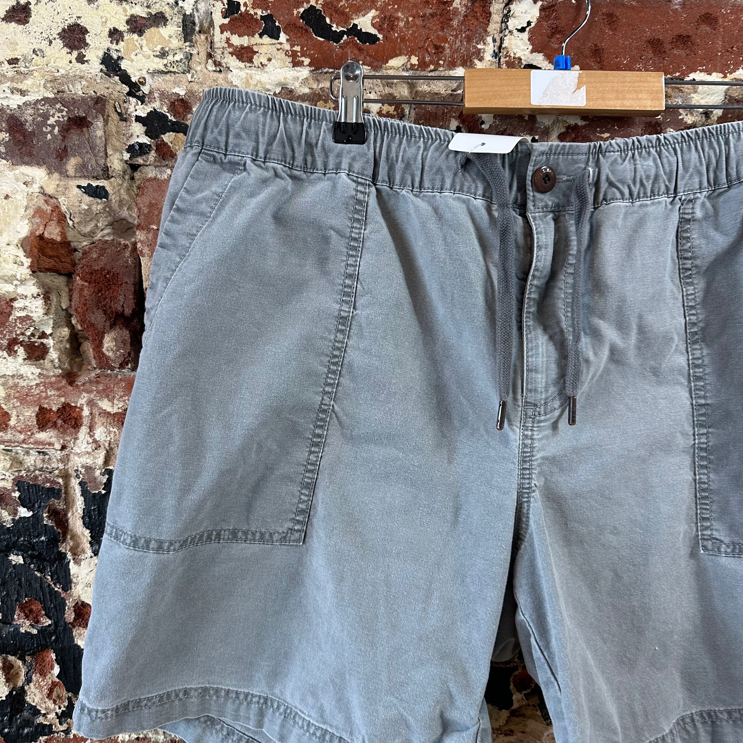 LL Bean Mens 2XL Gray Shorts
