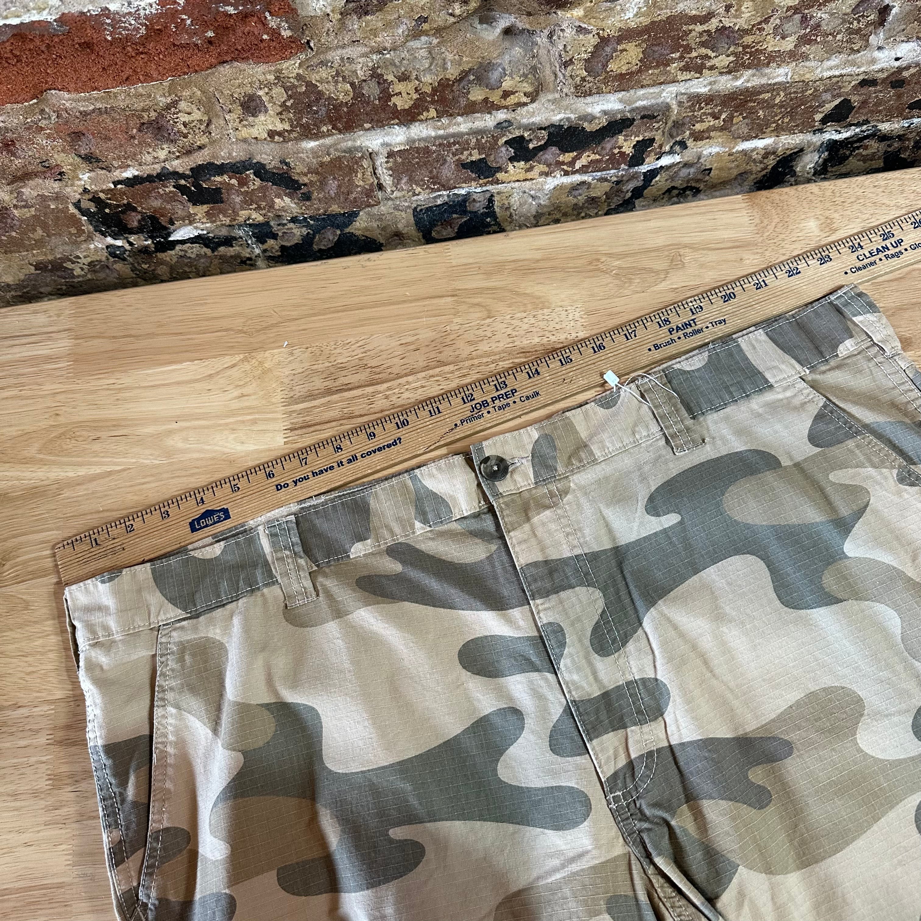 RedHead Mens 46 Cargo Camo Shorts