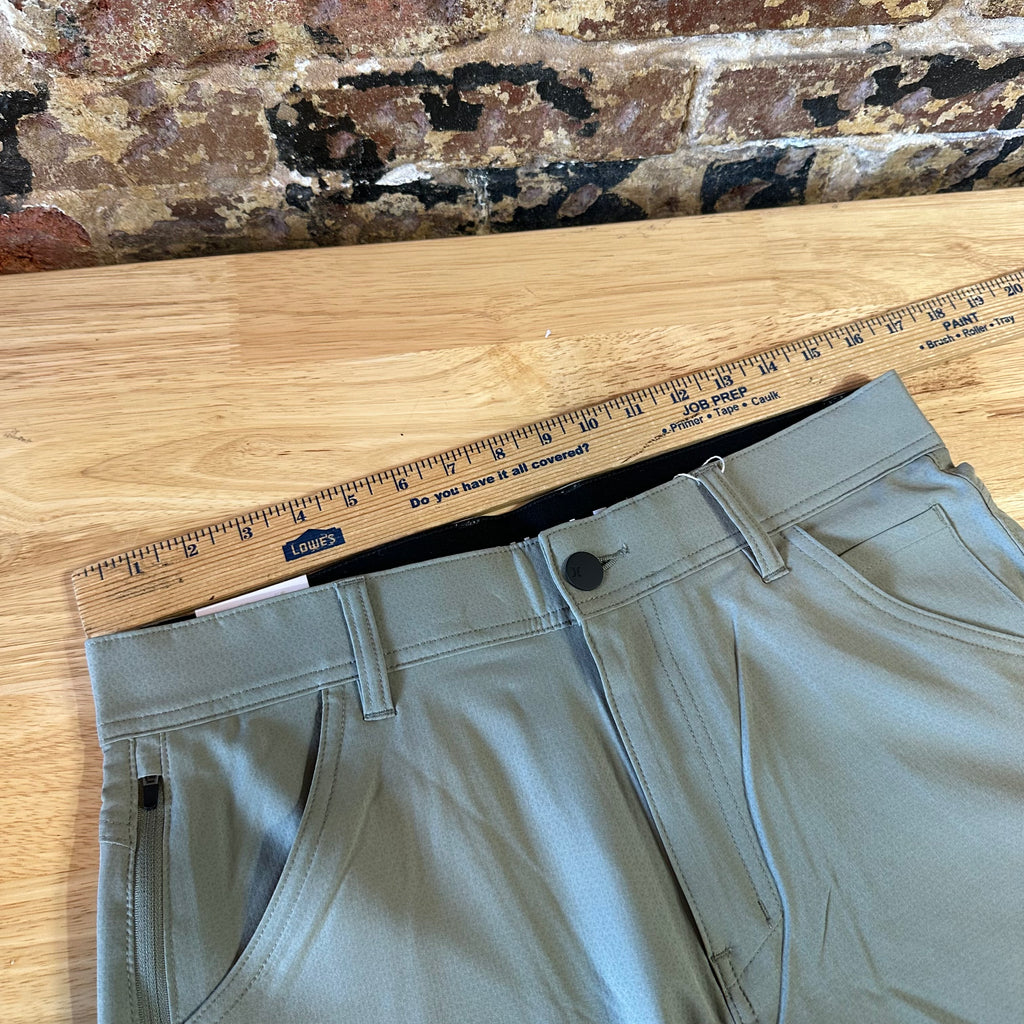 Hurley Shorts Mens 30 NEW