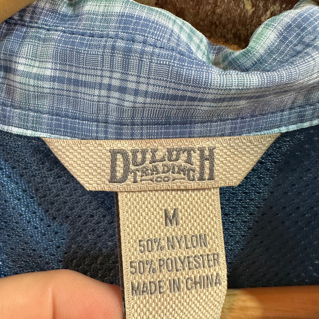Duluth Trading Womens Medium Button Up Shirt Blue Plaid Long sleeve vented