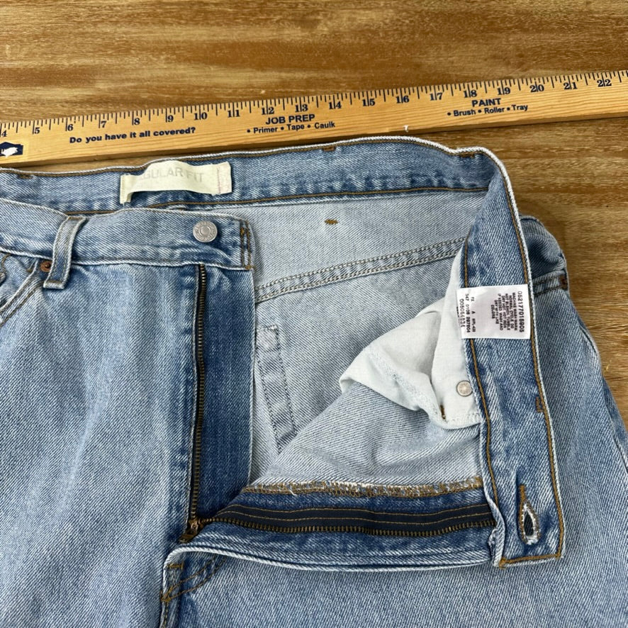 Levis 505 Jeans Mens 38x32 Regular Zip fly (measures 37x30) Blue denim Levi's